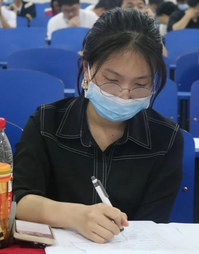 1650268137910810.png 湖南高速铁路职业技术学院宣统处邓娴老师.png