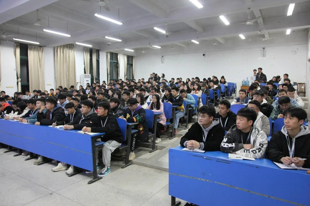 1640071812536993.jpg 培训会议现场.jpg