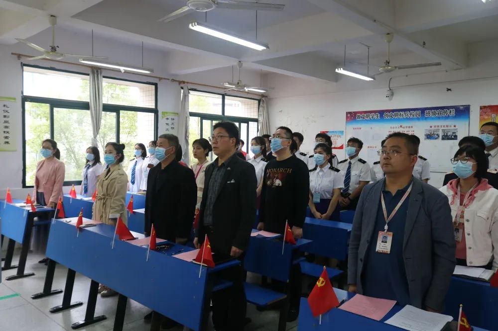 1653275127137916.jpg 共唱国际歌.jpg