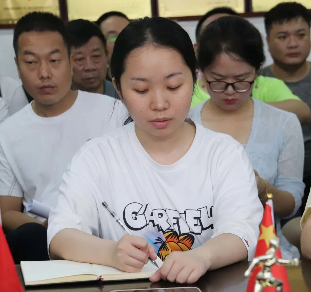 1665209140118432.jpg 铁道工程学院学生科科长陈梅.jpg