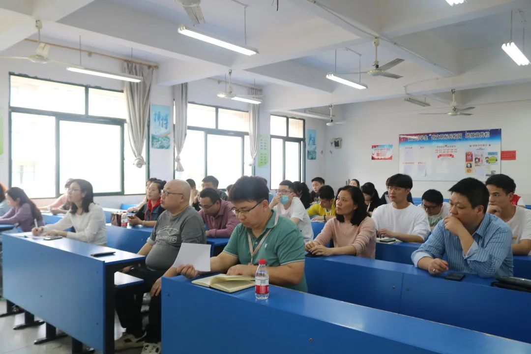 1647839575136630.jpg 会议现场.jpg