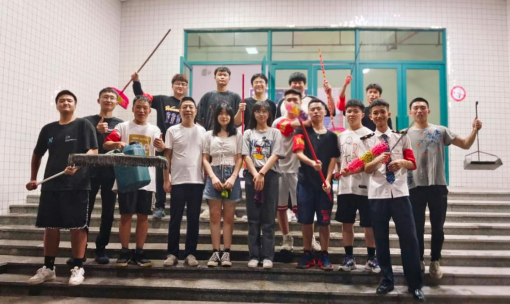 1621157990140231.png 合影.png