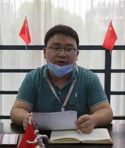 1652544610113887.jpg 铁道工程学院党总支书记杨东方发言.jpg