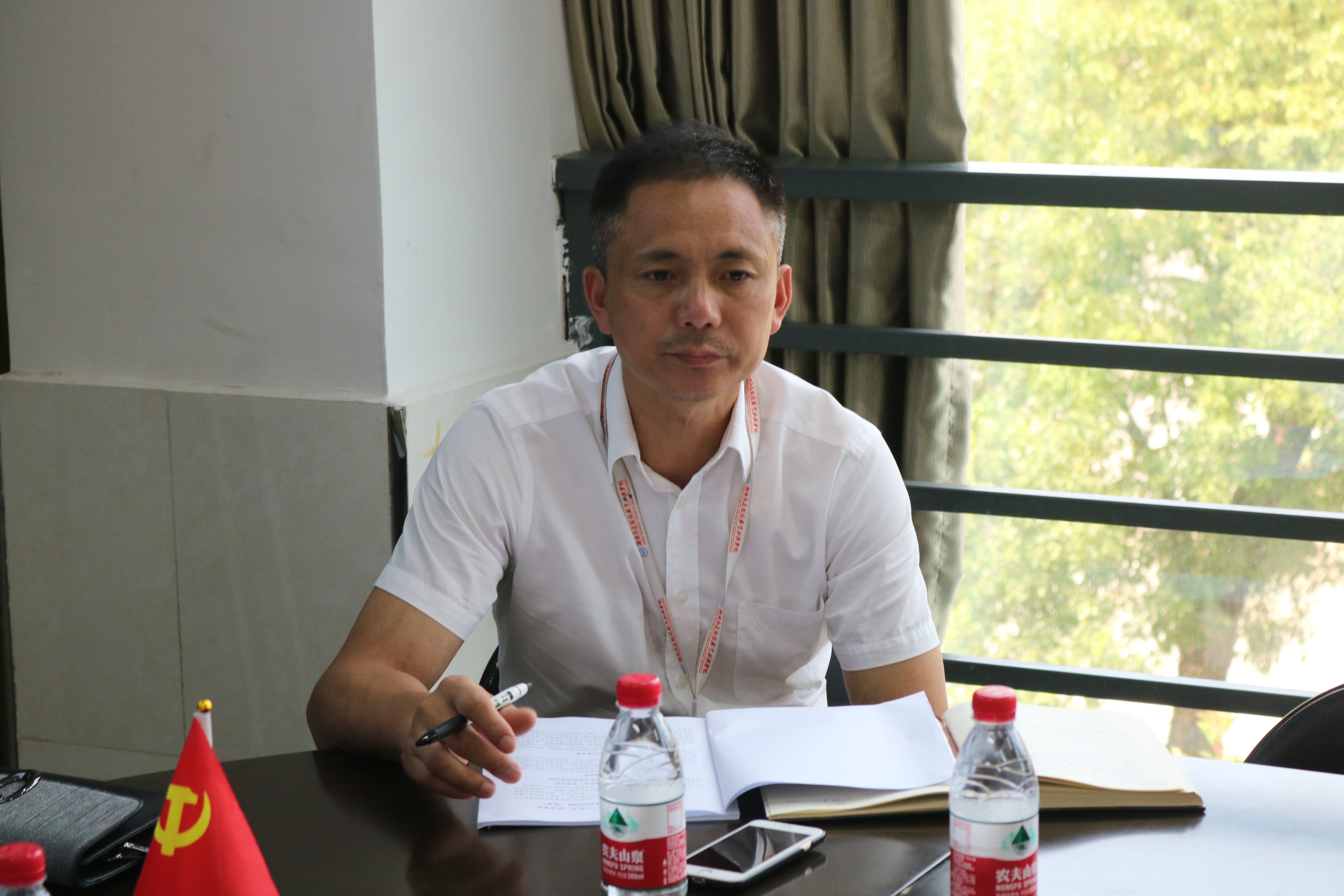 1624448779583080.jpg 铁道工程学院党总支副书记唐钧山参加会议.JPG