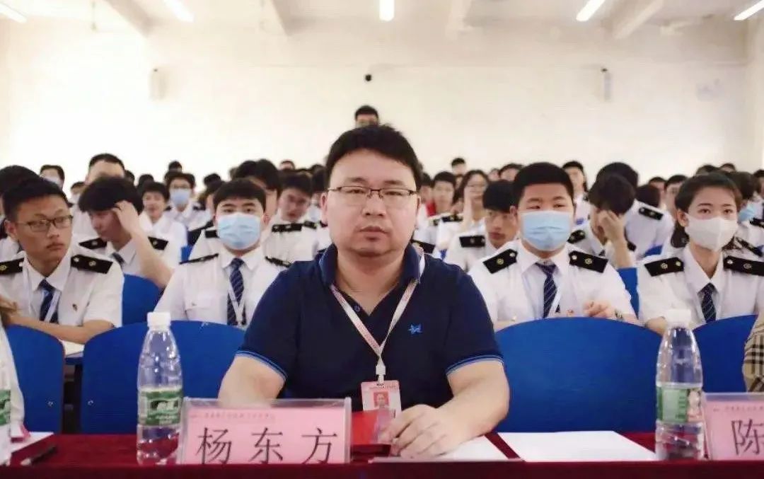1647579732642765.jpg 铁道工程学院党总支书记杨东方.jpg
