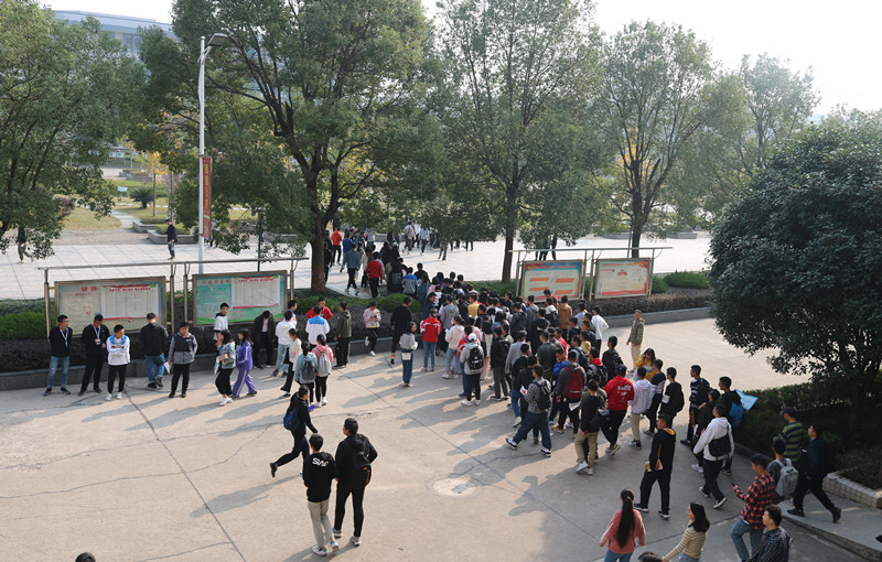 1573395648573441.jpg 消防演习现场_副本.jpg