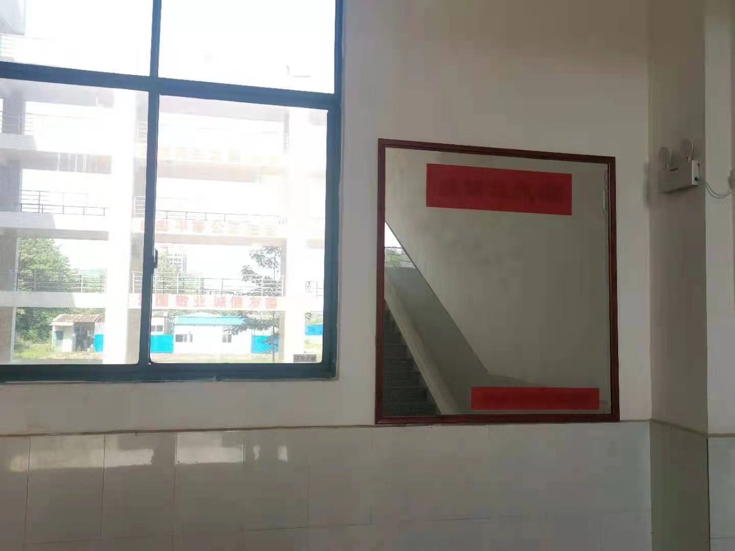 1621157583353333.jpg 礼仪镜 (2).jpg