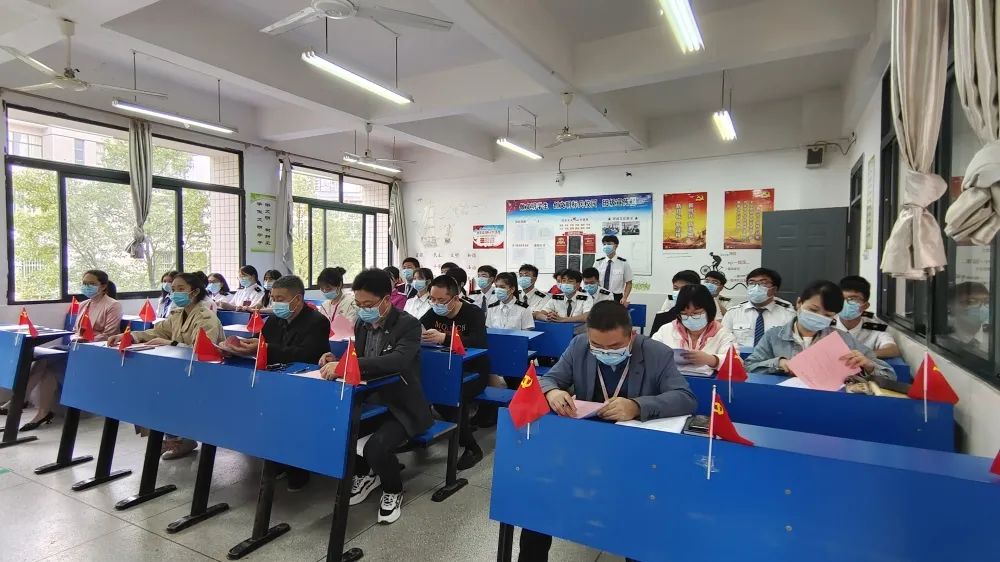 1653275109101834.jpg 会议现场.jpg
